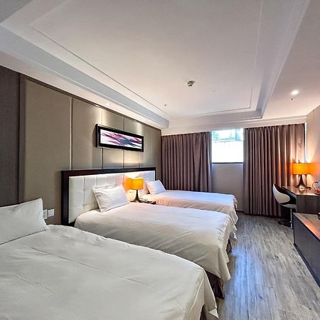 Royal Fine Hotel Kaohsiung Esterno foto