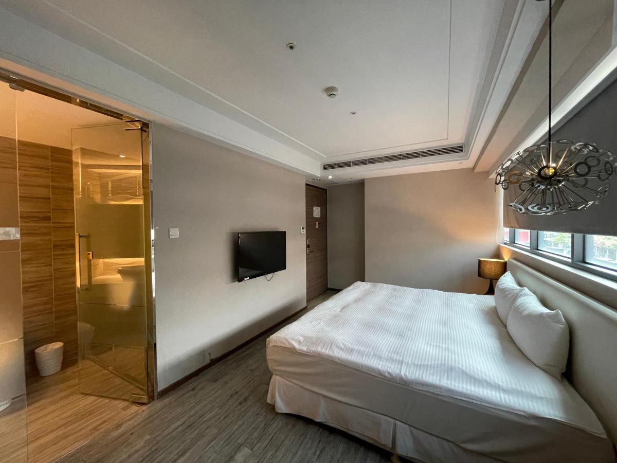 Royal Fine Hotel Kaohsiung Esterno foto