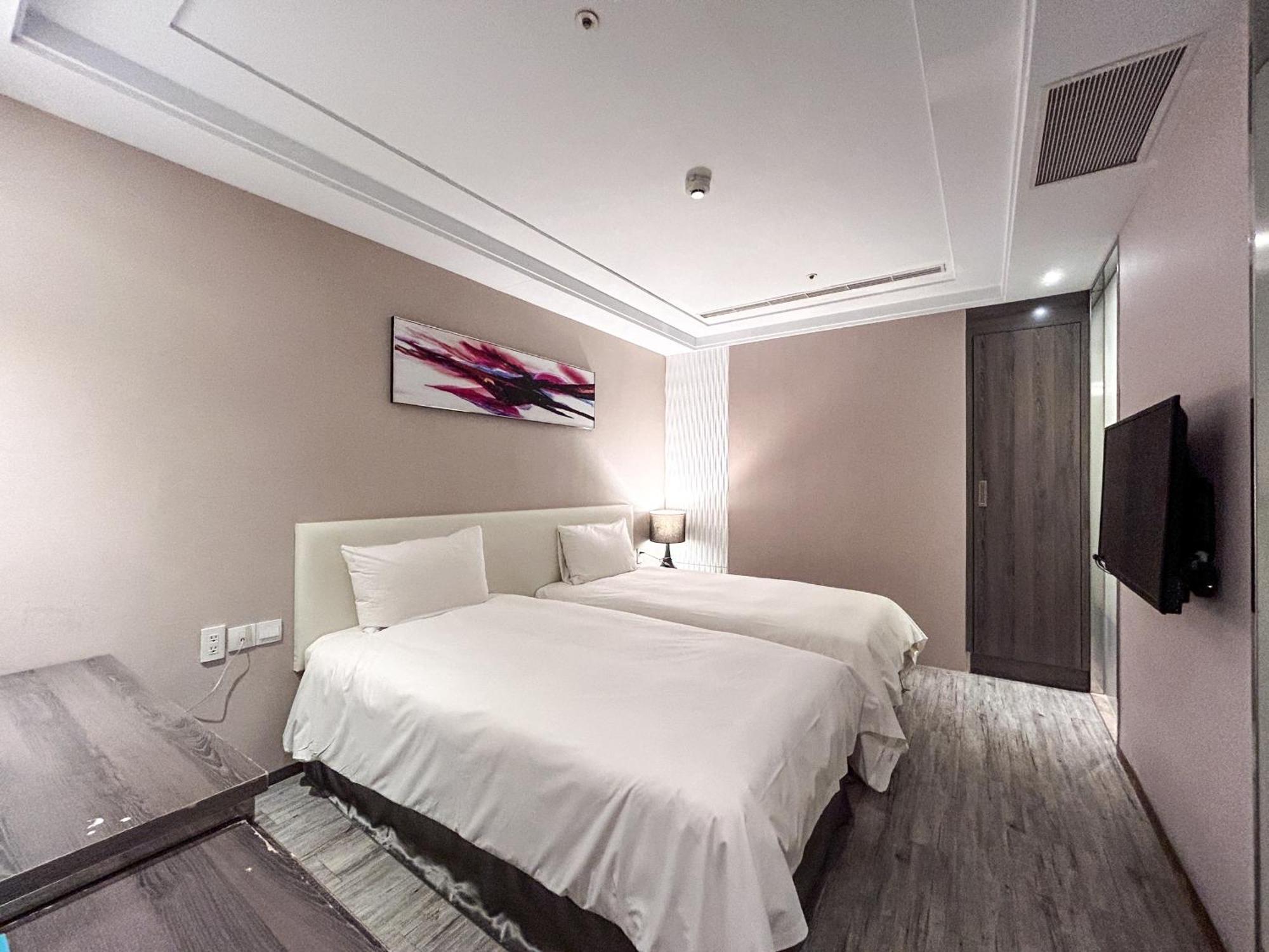 Royal Fine Hotel Kaohsiung Esterno foto
