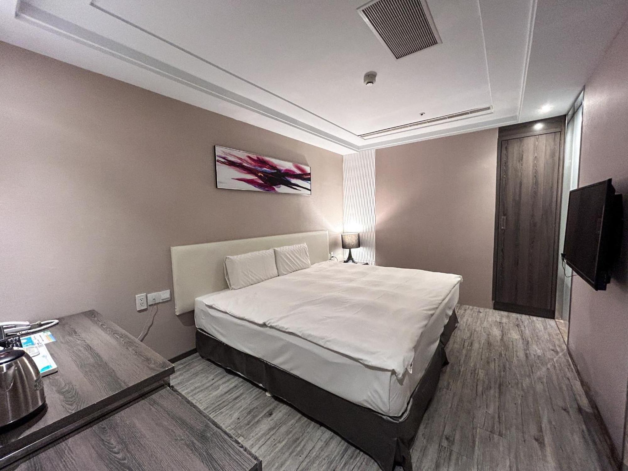 Royal Fine Hotel Kaohsiung Esterno foto