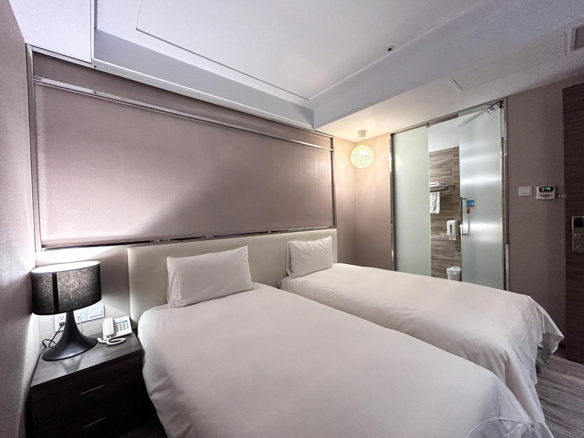 Royal Fine Hotel Kaohsiung Esterno foto