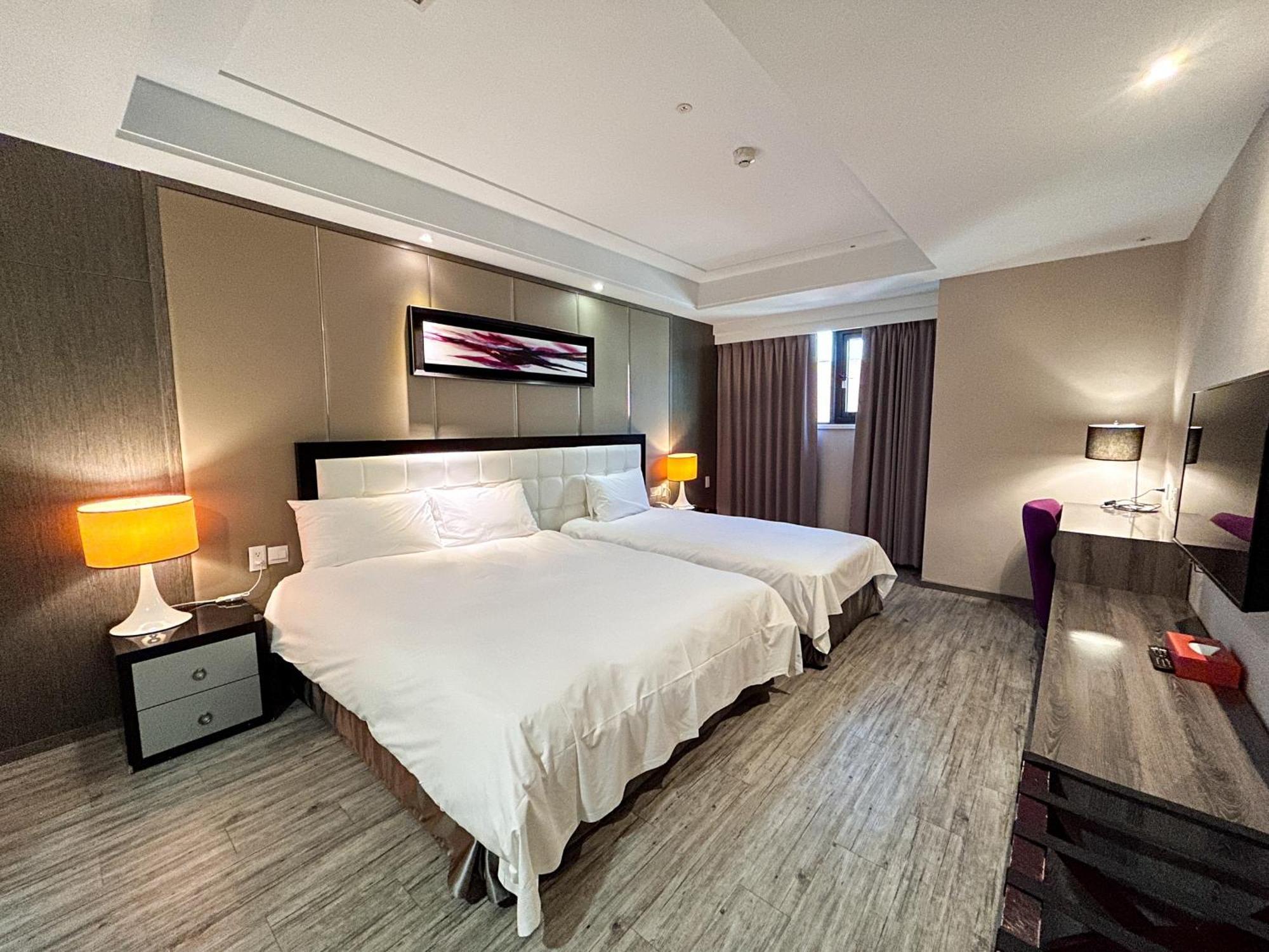 Royal Fine Hotel Kaohsiung Esterno foto